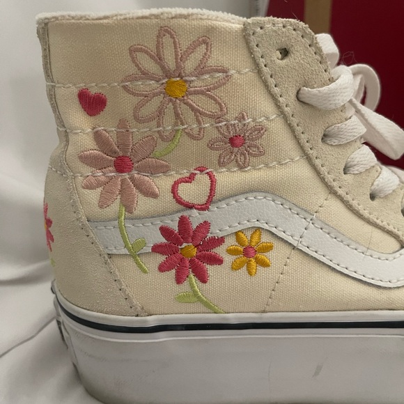 Vans Cream Floral High-Tops - Picture 2 of 5